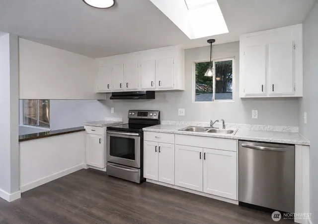 Photo 3 of Manufactured home for sale at 1420 Steele Creek, Bremerton, WA 98311 | MLS# NWM2572866 | Listing updated on 2026-09-25