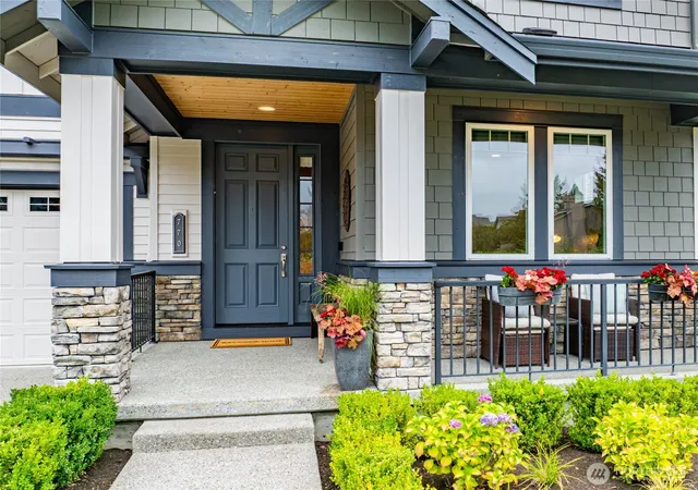 Photo 3 of Sale Pending at 770 Se 6th Place, North Bend, WA 98045 | MLS# NWM2572887 | Listing updated on 2026-09-25