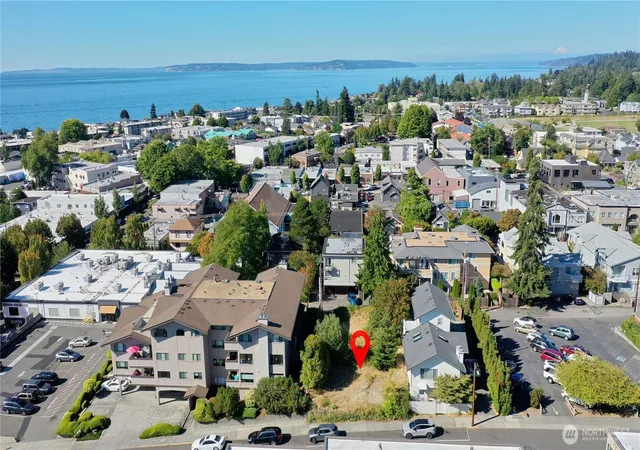 Photo 3 of Land for sale at 527 Maple St, Edmonds, WA 98020 | MLS# NWM2572897 | Listing updated on 2026-09-25