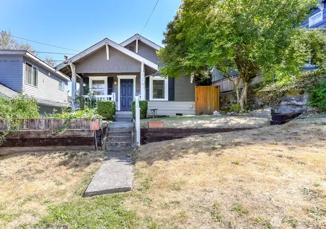 Photo 3 of Single family home for sale at 3415 S Durango St, Tacoma, WA 98409 | MLS# NWM2572898 | Listing updated on 2026-09-25