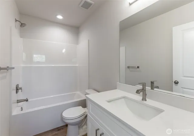 Photo 3 of Single family home for sale at 3330 58Th Ave Ne, Tacoma, WA 98422 | MLS# NWM2572925 | Listing updated on 2026-09-25