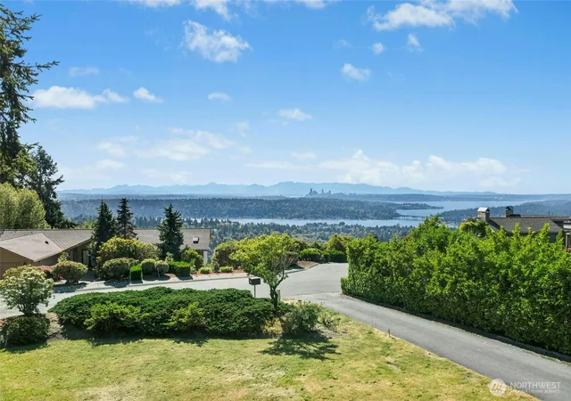 Photo 1 of Sale Pending at 4736 Somerset Xxx Lot Ave Se #LOT, Bellevue, WA 98006 | MLS# NWM2572947 | Listing updated on 2026-09-25