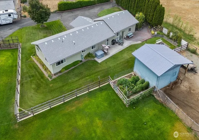 Photo 2 of Single family home for sale at 92 Clemans View Rd, Selah, WA 98942 | MLS# NWM2572957 | Listing updated on 2026-09-29
