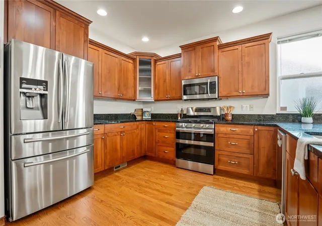Photo 3 of Sale Pending at 4138 Silverbell Wy, Bellingham, WA 98226 | MLS# NWM2572975 | Listing updated on 2026-09-25