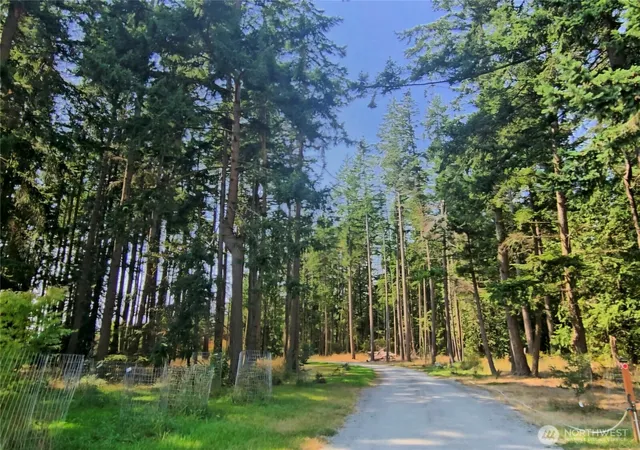 Photo 3 of Manufactured home for sale at 4063 Lambourn Ln, Oak Harbor, WA 98277 | MLS# NWM2572979 | Listing updated on 2026-09-25
