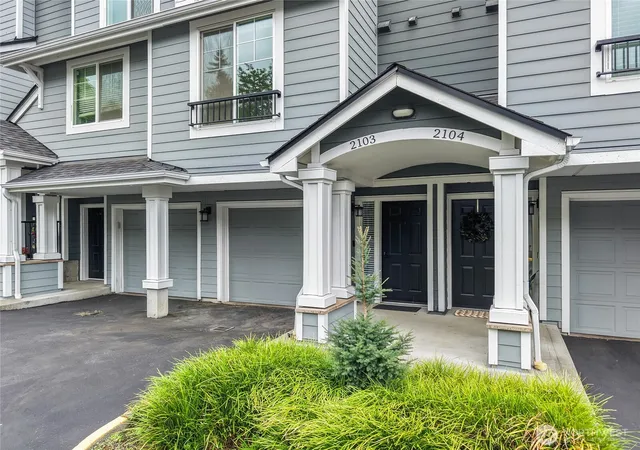 Photo 2 of Townhouse for sale at 16125 Juanita Woodinville Way Ne Ne #2103, Bothell, WA 98011 | MLS# NWM2573000 | Listing updated on 2026-09-25