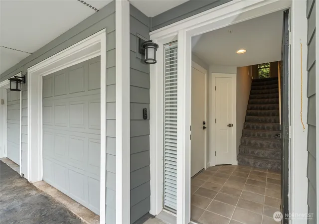Photo 3 of Townhouse for sale at 16125 Juanita Woodinville Way Ne Ne #2103, Bothell, WA 98011 | MLS# NWM2573000 | Listing updated on 2026-09-25