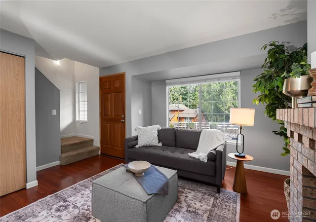 Photo 4 of Single family home for sale at 27408 NE 30th Way, Redmond, WA 98053 | MLS# NWM2573008 | Listing updated on 2026-09-25
