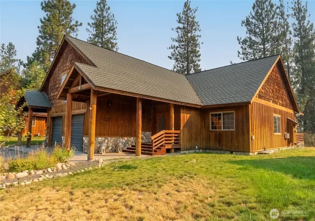 Photo 3 of Sale Pending at 202 Cascadian Way #3, Winthrop, WA 98862 | MLS# NWM2573011 | Listing updated on 2026-09-24