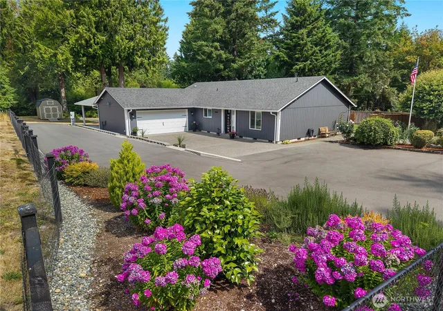 Photo 3 of Single family home for sale at 6424 75Th Ave Ne, Olympia, WA 98516 | MLS# NWM2573019 | Listing updated on 2026-09-25