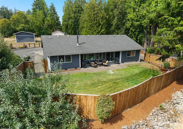 Photo 4 of Single family home for sale at 6424 75Th Ave Ne, Olympia, WA 98516 | MLS# NWM2573019 | Listing updated on 2026-09-25