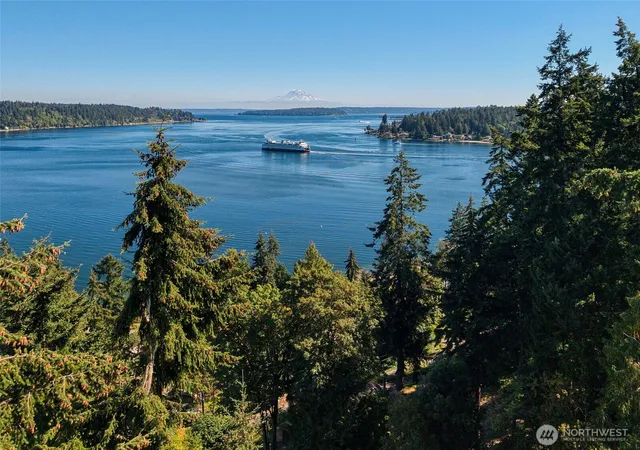Photo 3 of Sale Pending at 3696 Lavender Ln Ne, Bainbridge Island, WA 98110 | MLS# NWM2573033 | Listing updated on 2026-09-05