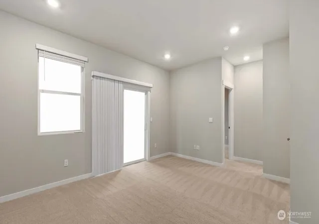 Photo 2 of Sale Pending at 13904 11th Pl W, Lynnwood, WA 98087 | MLS# NWM2573036 | Listing updated on 2026-10-02