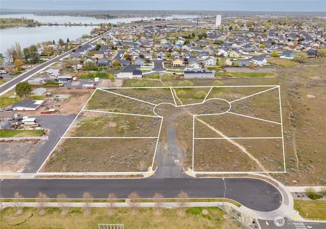 Photo 3 of Land for sale at 3934 W Muriel Ln, Moses Lake, WA 98837 | MLS# NWM2573038 | Listing updated on 2026-10-03