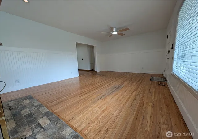 Photo 3 of Single family home for sale at 613 Hobson St, Walla Walla, WA 99362 | MLS# NWM2573045 | Listing updated on 2026-09-21