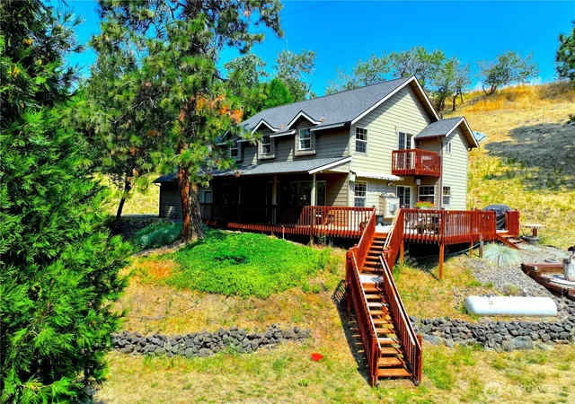 Photo 1 of Single family home for sale at 18 Blue Creek Rd, Walla Walla, WA 99362 | MLS# NWM2573049 | Listing updated on 2026-09-22