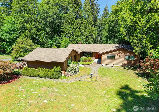 Photo 2 of Sale Pending at 568 Se Oak Rd, Port Orchard, WA 98367 | MLS# NWM2573069 | Listing updated on 2026-09-25