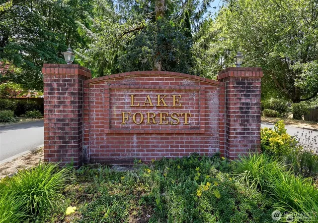 Photo 3 of Sale Pending at 8324 Lake Forest Dr Se, Olympia, WA 98503 | MLS# NWM2573070 | Listing updated on 2026-09-25