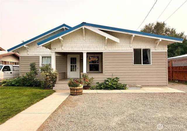 Single family home for sale at 678 4Th Ave N, Okanogan, WA 98840 | MLS# NWM2573100