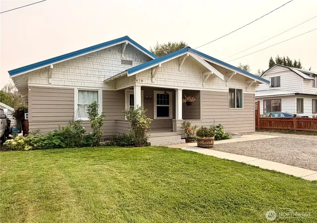 Photo 2 of Single family home for sale at 678 4th Ave N, Okanogan, WA 98840 | MLS# NWM2573100 | Listing updated on 2026-08-27