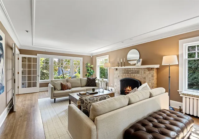 Photo 4 of Single family home for sale at 3115 Cascadia Ave S, Seattle, WA 98144 | MLS# NWM2573120 | Listing updated on 2026-09-30