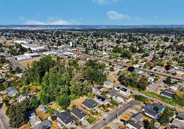 Photo 2 of Sale Pending at 517 E 68th St, Tacoma, WA 98404 | MLS# NWM2573125 | Listing updated on 2026-09-28