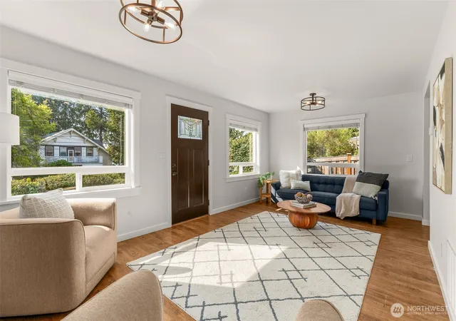 Photo 4 of Single family home for sale at 10530 Ashworth Ave N, Seattle, WA 98133 | MLS# NWM2573137 | Listing updated on 2026-09-25