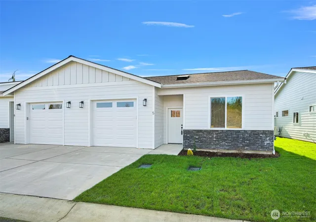 Photo 3 of Condo for sale at 3993 Gentlebrook Ln #7, Bellingham, WA 98226 | MLS# NWM2573139 | Listing updated on 2026-09-24