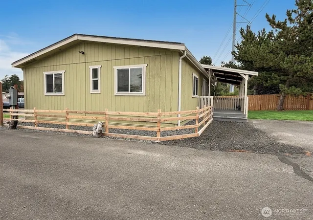 Photo 3 of Manufactured home for sale at 8329 19th Ave Ct E #14, Tacoma, WA 98404 | MLS# NWM2573143 | Listing updated on 2026-09-25