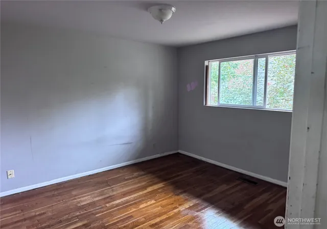 Photo 4 of Single family home for sale at 12708 SE 164th Street, Renton, WA 98058 | MLS# NWM2573144 | Listing updated on 2026-09-25