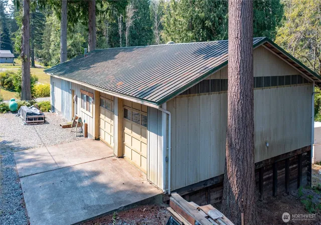 Photo 2 of Sale Pending at 3016 Camp 2 Rd, Sedro Woolley, WA 98284 | MLS# NWM2573154 | Listing updated on 2026-09-06