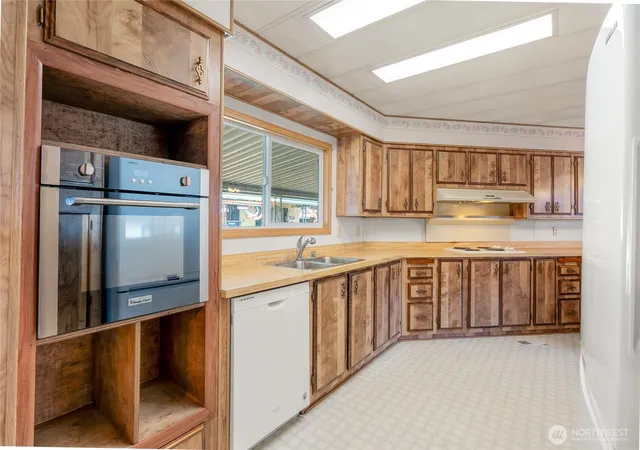 Photo 3 of Sale Pending at 3611 I St Ne #23, Auburn, WA 98002 | MLS# NWM2573165 | Listing updated on 2026-09-23