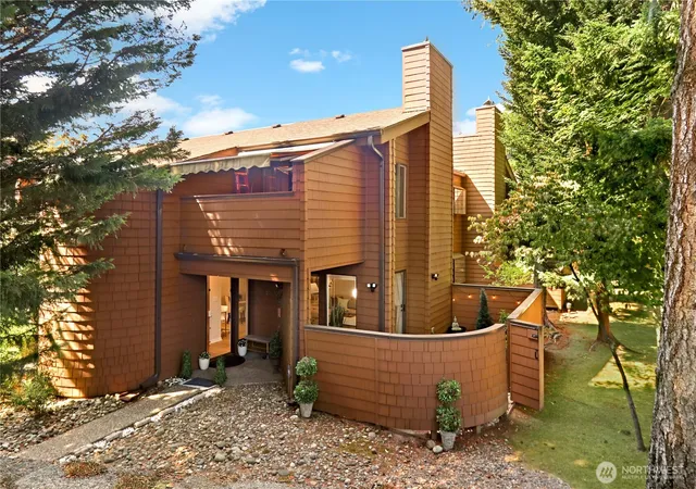 Photo 2 of Condo for sale at 11506 Ne 128th St #22, Kirkland, WA 98034 | MLS# NWM2573168 | Listing updated on 2026-09-25
