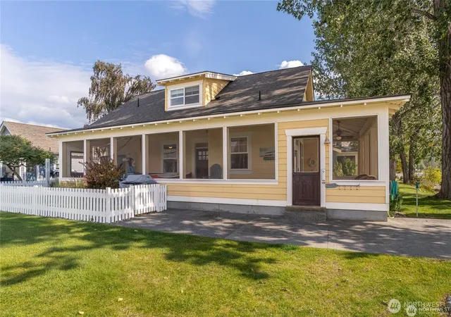 Photo 2 of Single family home for sale at 117 Barefoot Ln, Oroville, WA 98844 | MLS# NWM2573197 | Listing updated on 2026-10-07