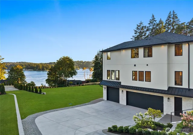 Photo 4 of Single family home for sale at 6220 Cromwell Dr Nw, Gig Harbor, WA 98335 | MLS# NWM2573223 | Listing updated on 2026-10-01
