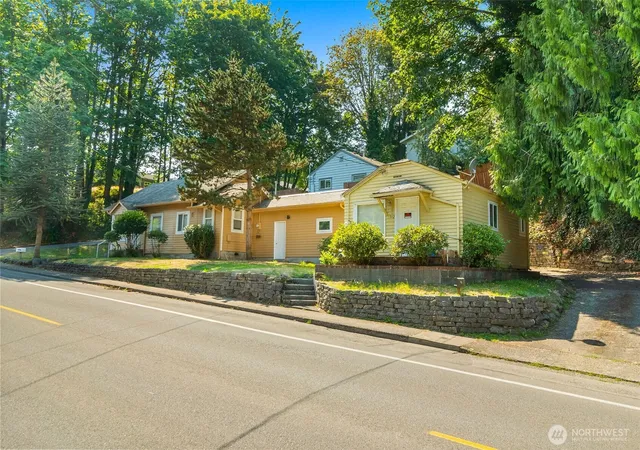 Photo 1 of Single family home for sale at 101 2nd Ave Nw, Olympia, WA 98512 | MLS# NWM2573230 | Listing updated on 2026-10-03