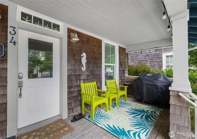 Photo 3 of Single family home for sale at 34 Seastar Ln, Pacific Beach, WA 98571 | MLS# NWM2573234 | Listing updated on 2026-09-25