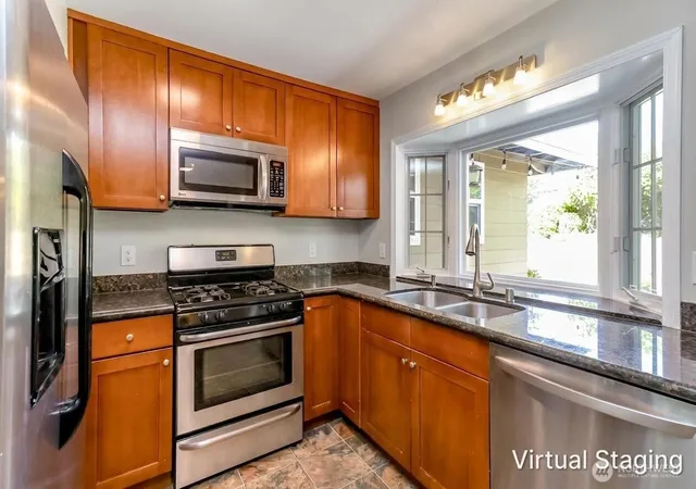 Photo 4 of Sale Pending at 29313 45th Place S, Auburn, WA 98001 | MLS# NWM2573250 | Listing updated on 2026-09-23