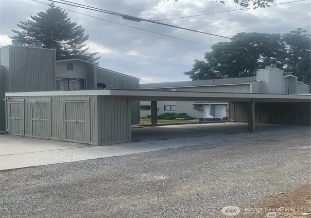 Photo 2 of Multi family home for sale at 503 First St, Wenatchee, WA 98801 | MLS# NWM2573254 | Listing updated on 2026-09-17