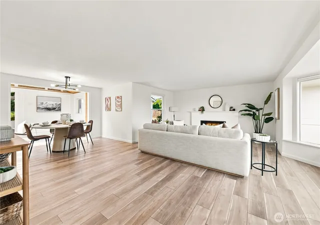 Photo 4 of Single family home for sale at 9810 Vineyard Crest, Bellevue, WA 98004 | MLS# NWM2573257 | Listing updated on 2026-09-29