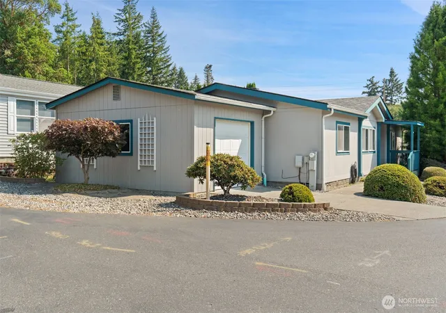 Photo 2 of Sale Pending at 4906 Wildflower Ln Ne, Bremerton, WA 98311 | MLS# NWM2573275 | Listing updated on 2026-09-21