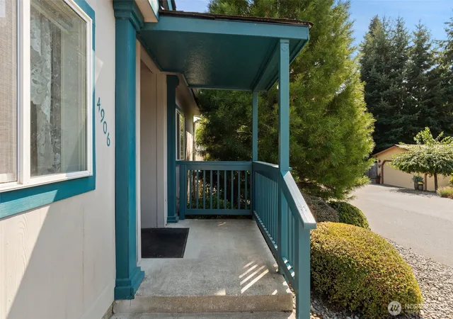 Photo 3 of Sale Pending at 4906 Wildflower Ln Ne, Bremerton, WA 98311 | MLS# NWM2573275 | Listing updated on 2026-09-21