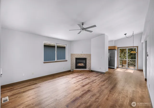 Photo 4 of Single family home for sale at 1320 Fruitland Dr, Bellingham, WA 98226 | MLS# NWM2573290 | Listing updated on 2026-09-25