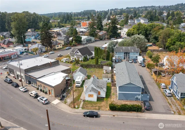 Photo 3 of Single family home for sale at 5709 3Rd Ave, Ferndale, WA 98248 | MLS# NWM2573323 | Listing updated on 2026-09-25