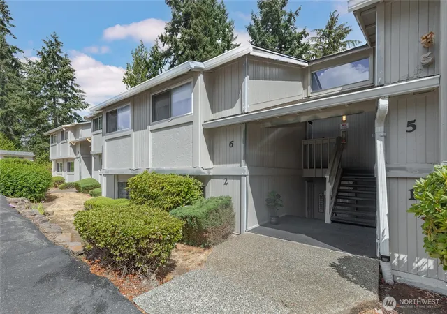 Photo 2 of Condo for sale at 412 S 325th Place #S2, Federal Way, WA 98003 | MLS# NWM2573325 | Listing updated on 2026-09-25