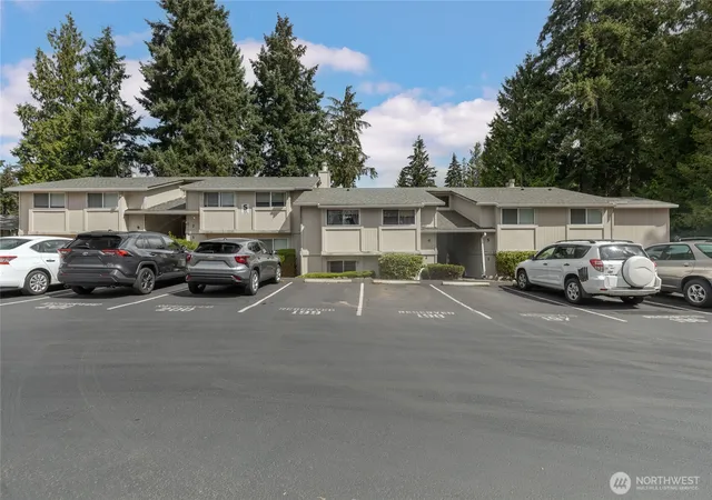 Photo 3 of Condo for sale at 412 S 325th Place #S2, Federal Way, WA 98003 | MLS# NWM2573325 | Listing updated on 2026-09-25