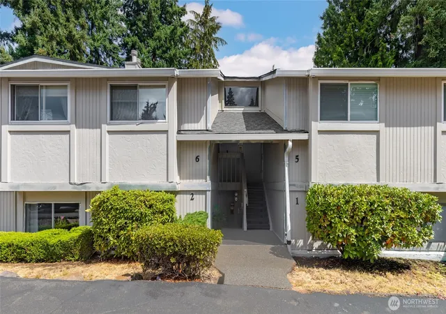 Photo 3 of Condo for sale at 412 S 325th Place #S2, Federal Way, WA 98003 | MLS# NWM2573325 | Listing updated on 2026-09-25