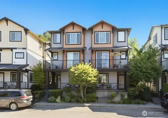 Photo 2 of Townhouse for sale at 10372 156th Pl Ne #101, Redmond, WA 98052 | MLS# NWM2573330 | Listing updated on 2026-09-29