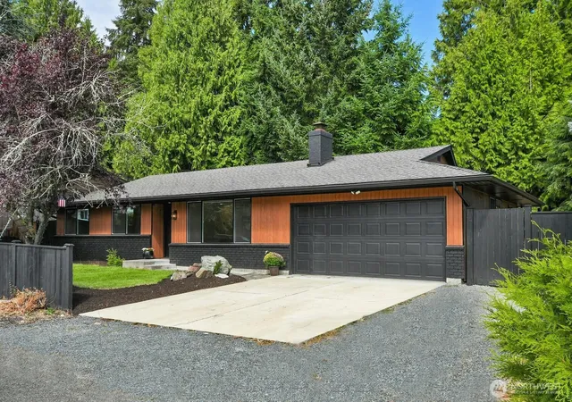 Photo 1 of Single family home for sale at 4221 108th St Se, Everett, WA 98208 | MLS# NWM2573336 | Listing updated on 2026-10-02