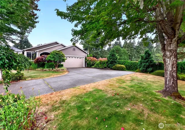 Photo 3 of Single family home for sale at 8922 178th Street Ct E, Puyallup, WA 98375 | MLS# NWM2573338 | Listing updated on 2026-09-24
